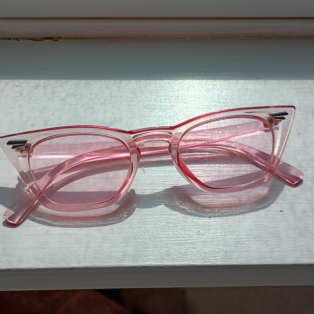 Pink Cat-Eye Sunglasses